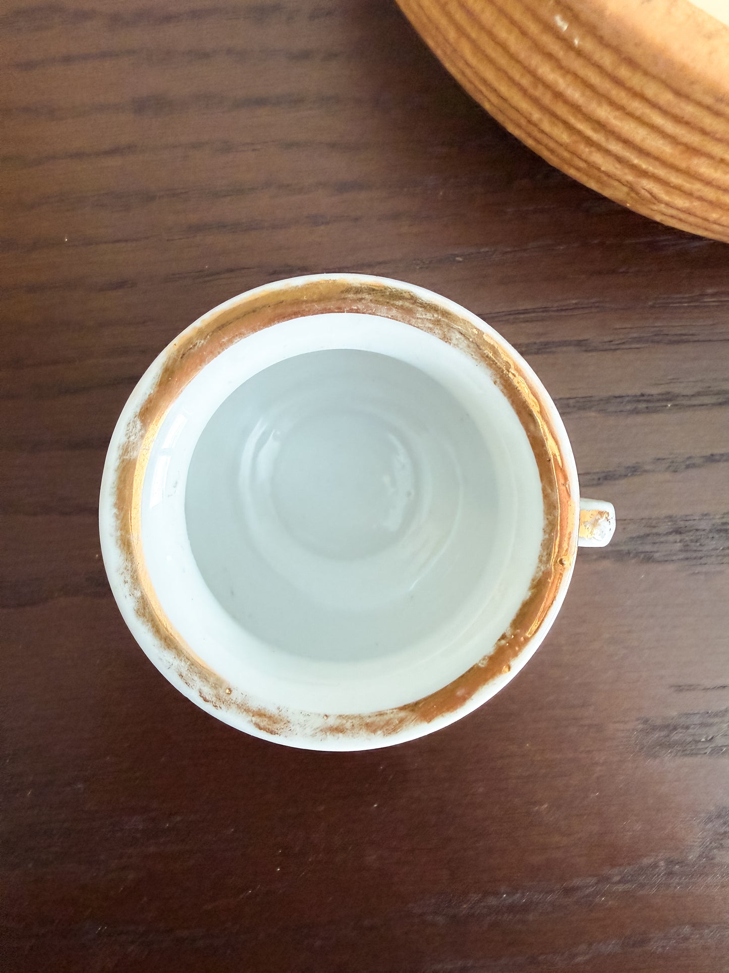 The Little Pot — Antique Porcelain Match Holder