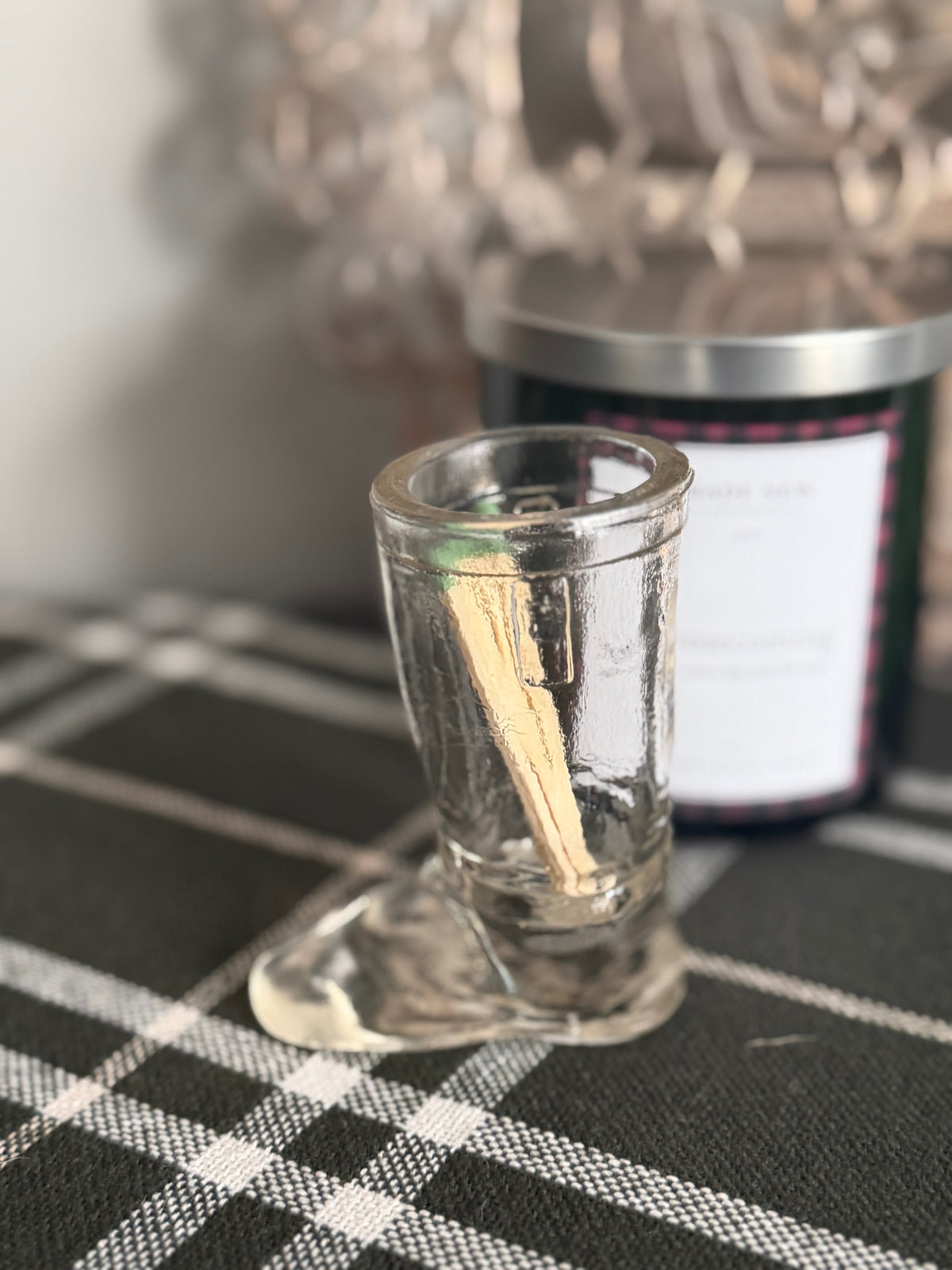 The Kringle — Glass Boot Match Holder
