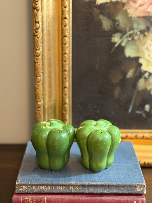 The Peppers — Vintage Bell Pepper Salt and Pepper Shakers