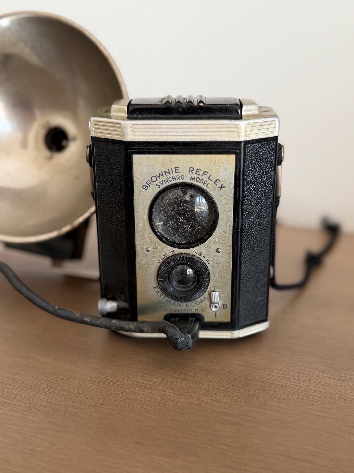 The Synchro — 1940s Brownie Reflex with Flasholder