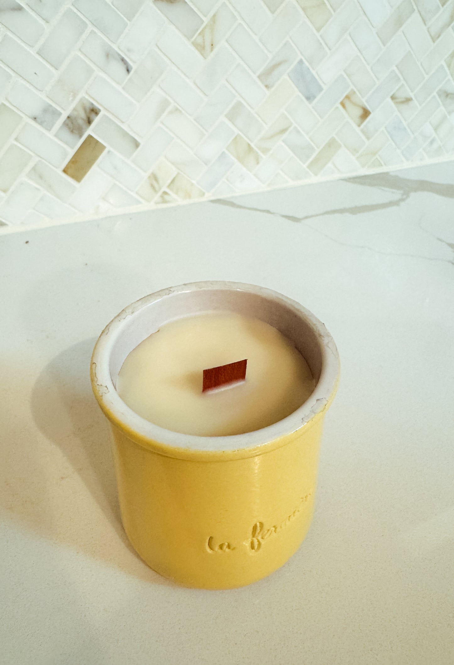 Santal No. 1 Vintage La Fermière Ceramic Wood Wick Candle (5 oz)