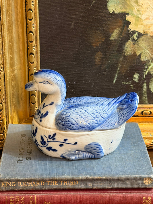 The Duck — Vintage Blue and White Lidded Box