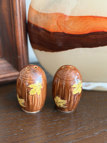 The Acorns — Mid-Century Japanese Shaker Pair