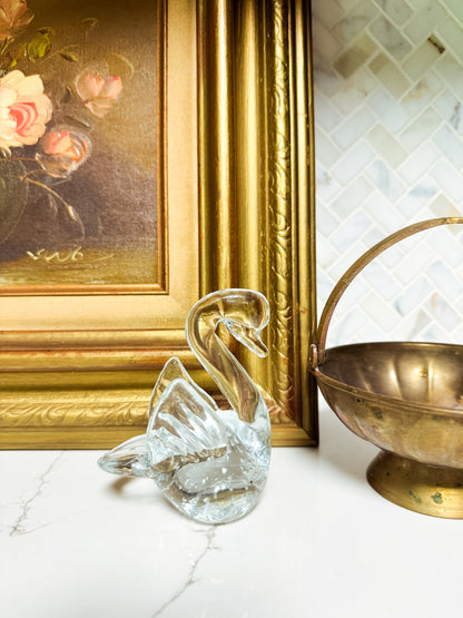 The Grace — Vintage Glass Swan