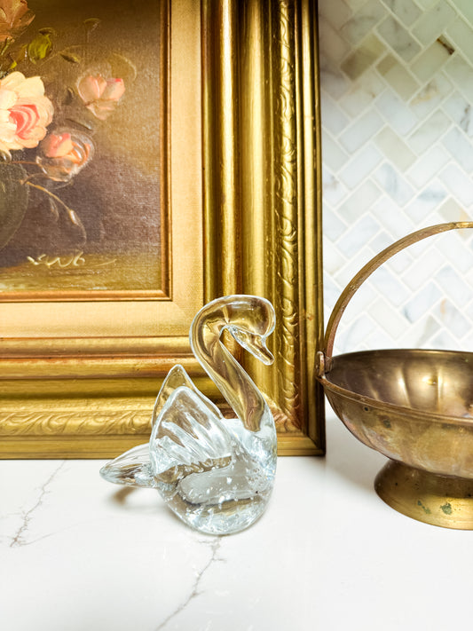 The Grace — Vintage Glass Swan
