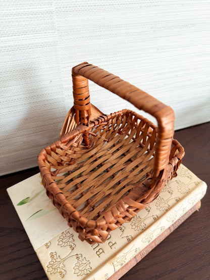 The Gathering Basket — Hand-Woven Melon Basket
